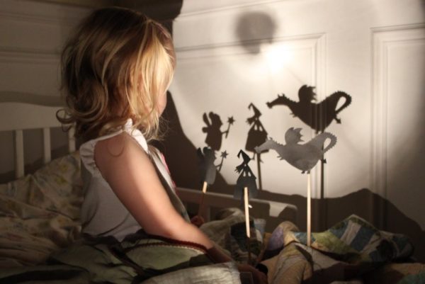 20120302191410-moulin_roty_-_teatrzyk_cieni_dinozaury6218-web